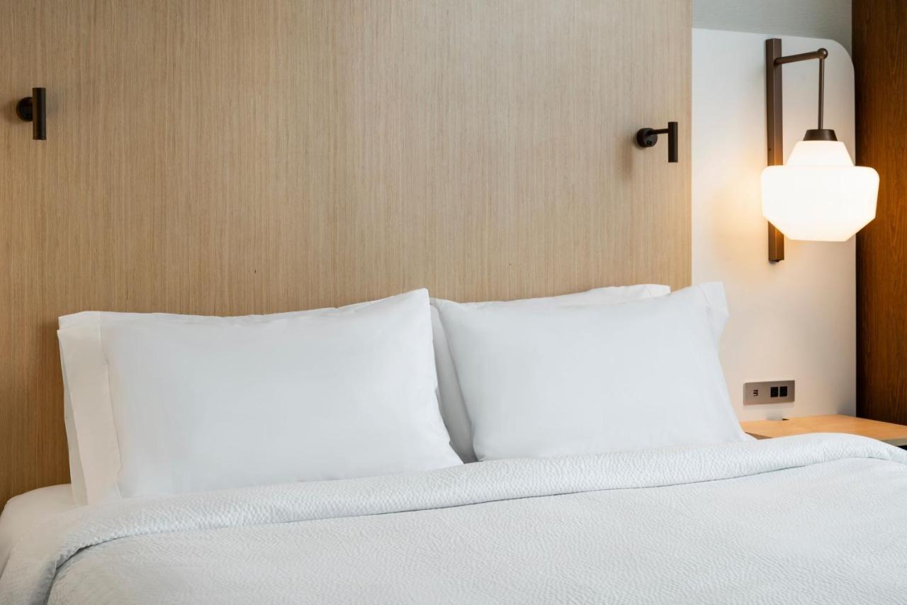 Fairfield By Marriott Inn & Suites Норт-Бей Екстер'єр фото
